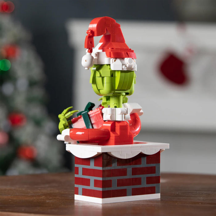 The Grinch - Up the Chimney 523-Piece Brickcraft Building Set
