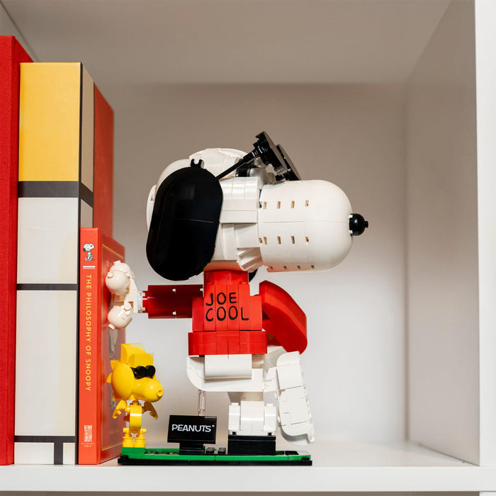 Peanuts Joe Cool 642-Piece Building Set