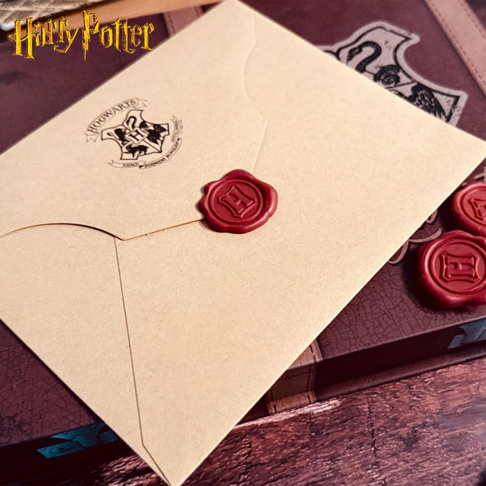 Harry Potter - Hogwarts Boxed 20-Piece Stationery Set with Wax Seals & Feather Pen