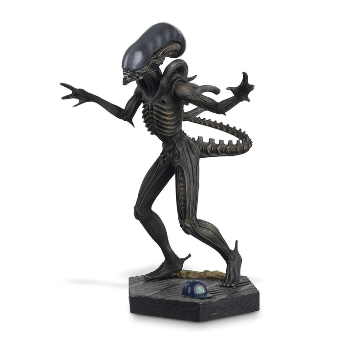 Alien & Predator 1:16 Figure Collection | #1 Alien Xenomorph