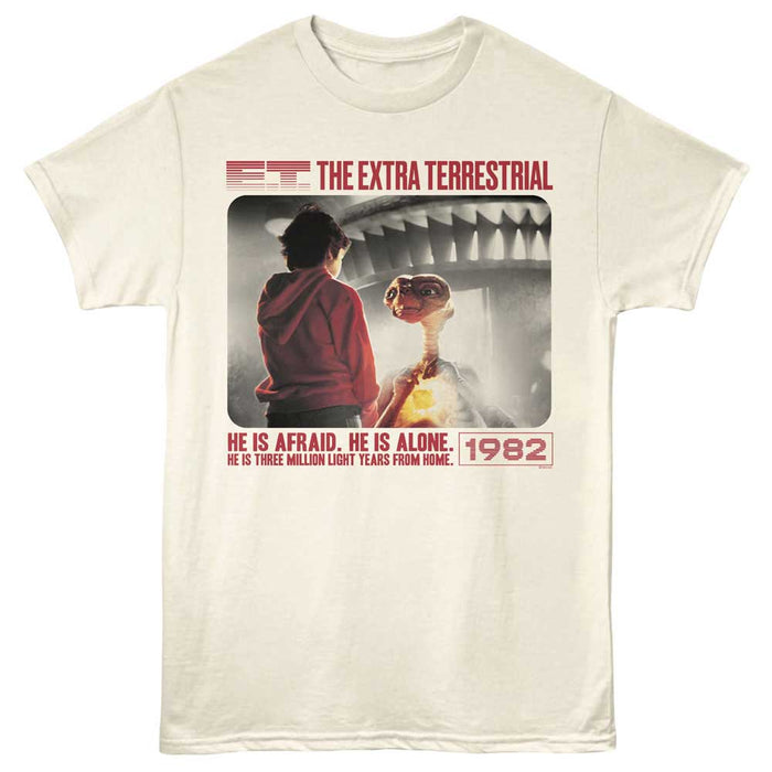 E.T. the Extra-Terrestrial - E.T. and Elliot with Tagline