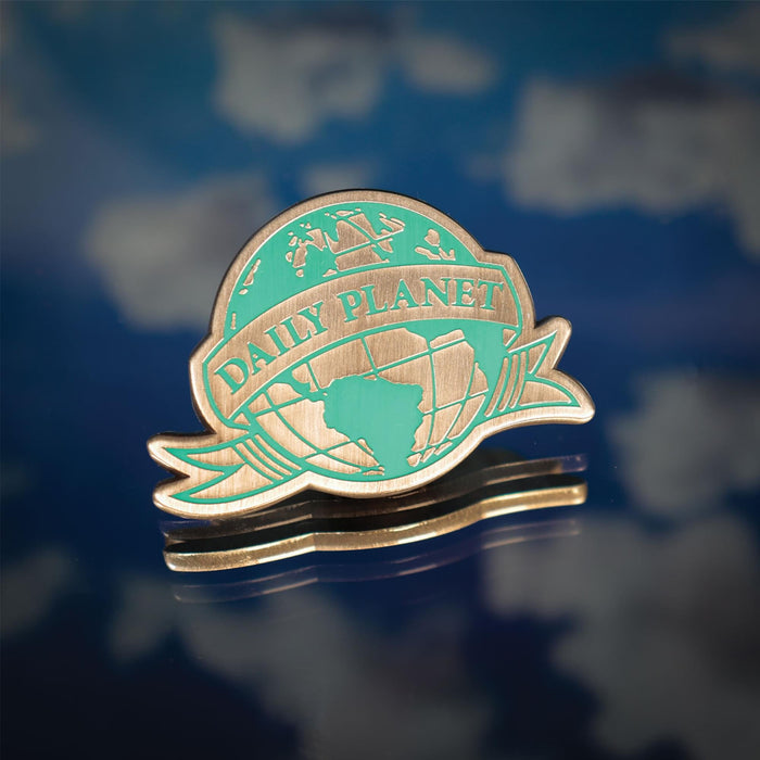 DC Comics - Superman Daily Planet Limited Edition Enamel Pin
