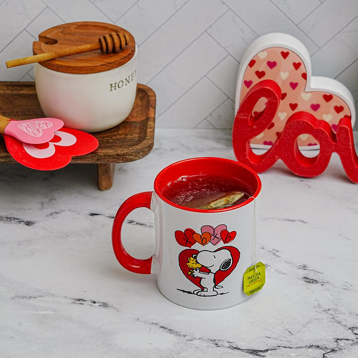 Peanuts - XOXO 18 Ounce Ceramic Mug