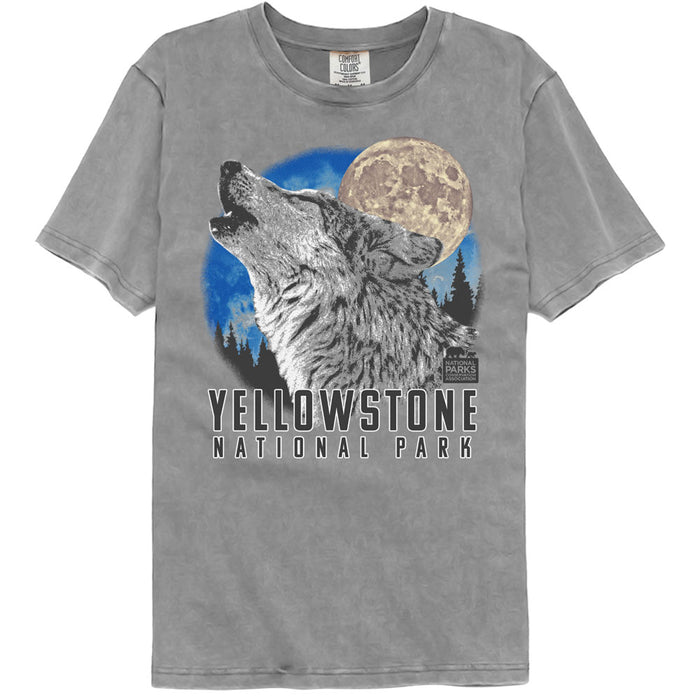 National Parks - Yellowstone Howling Wolf