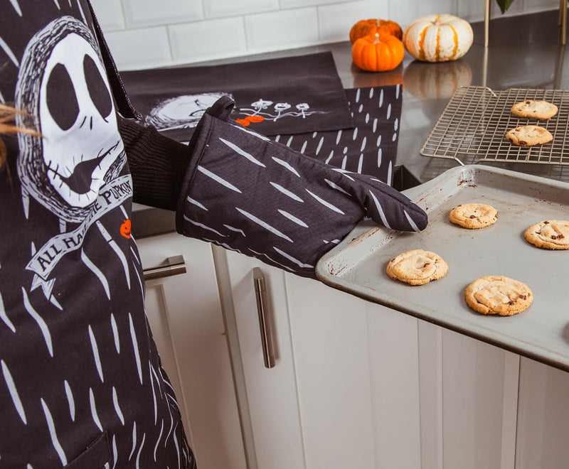 Disney The Nightmare Before Christmas Jack Skellington Kitchen Oven Mitt Glove product image 6 of 7