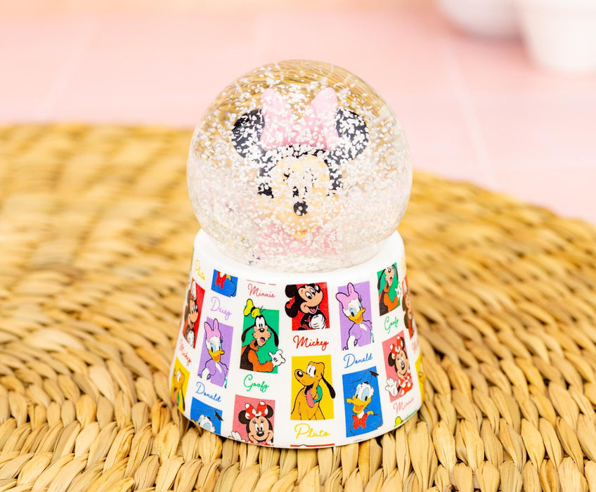 Disney Minnie Mouse Pink 3-Inch Mini Light-Up Snow Globe