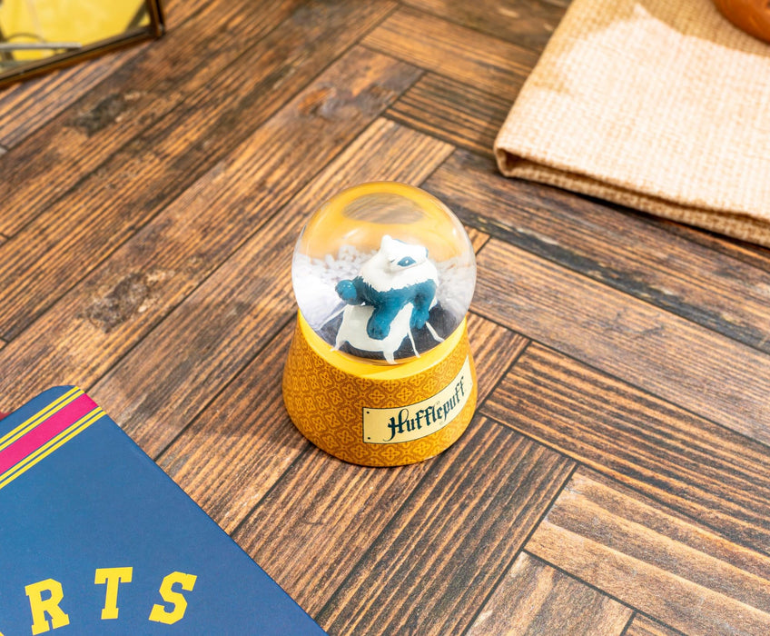Harry Potter - House Hufflepuff 3-Inch Mini Light-Up Snow Globe