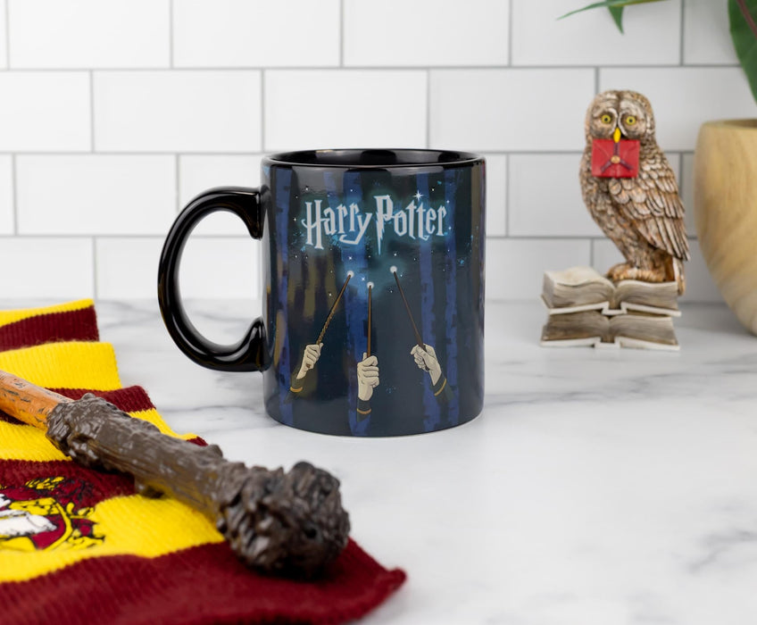 Harry Potter - Wands Heat-Reveal Mug | Holds 20 Ounces