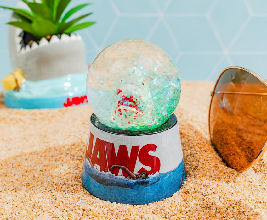 Jaws - Poster 3-Inch Mini Light-Up Snow Globe