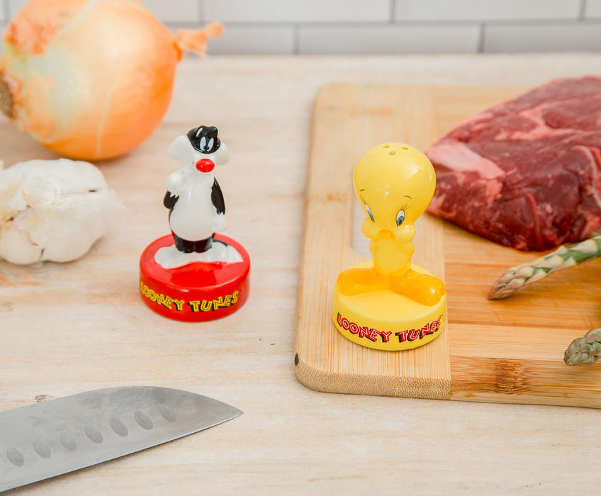 Looney Tunes - Sylvester and Tweety Ceramic Salt and Pepper Shakers | Set of 2
