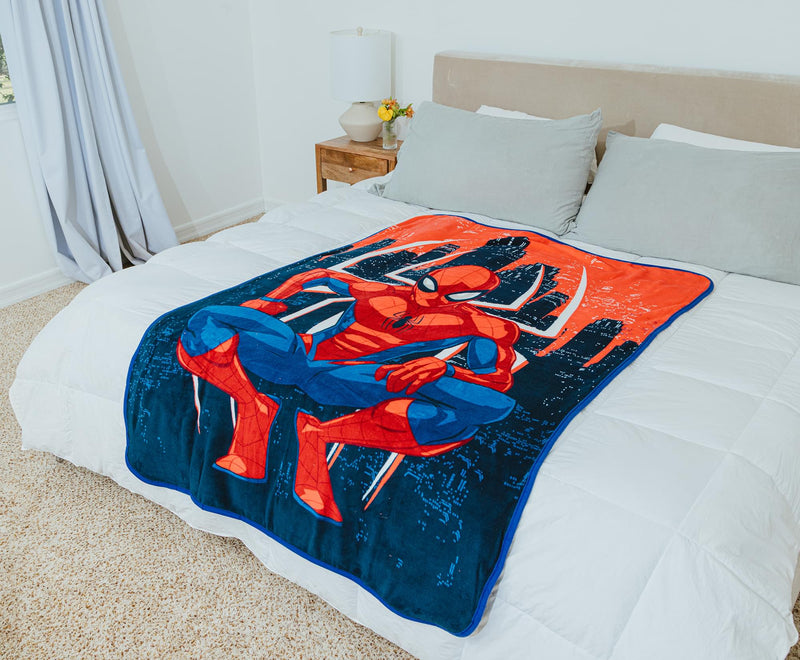 Marvel Spider-Man Skyline Pose Fleece Throw Blanket | 45 x 60 Inches product image 9 of 9