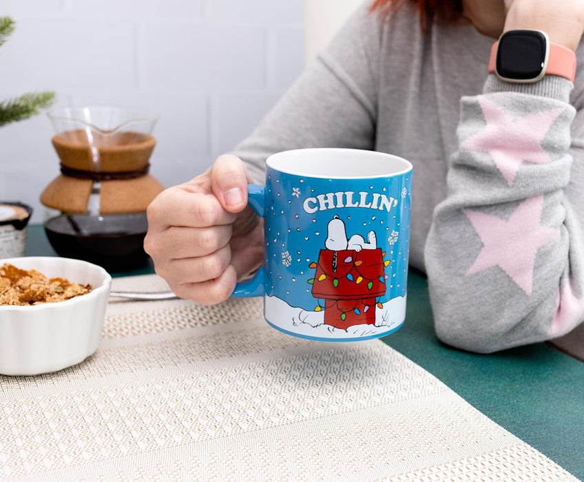 Peanuts - Snoopy "Chillin" Ceramic Mug | Holds 20 Ounces