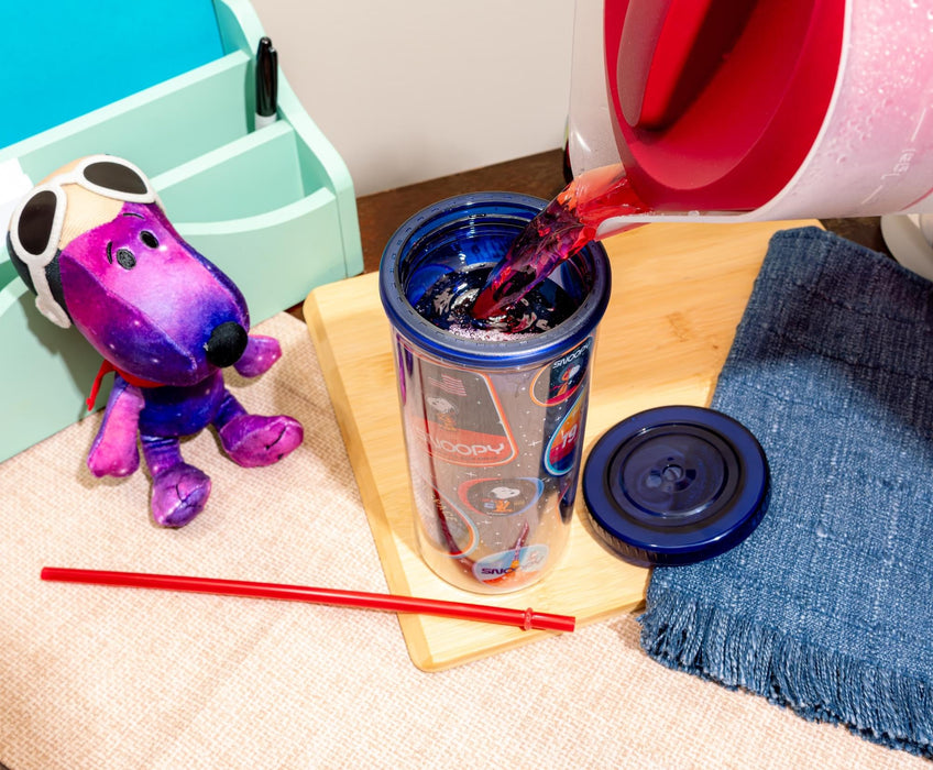 Peanuts - Snoopy Space Explorer 20-Ounce Carnival Cup with Lid and Straw
