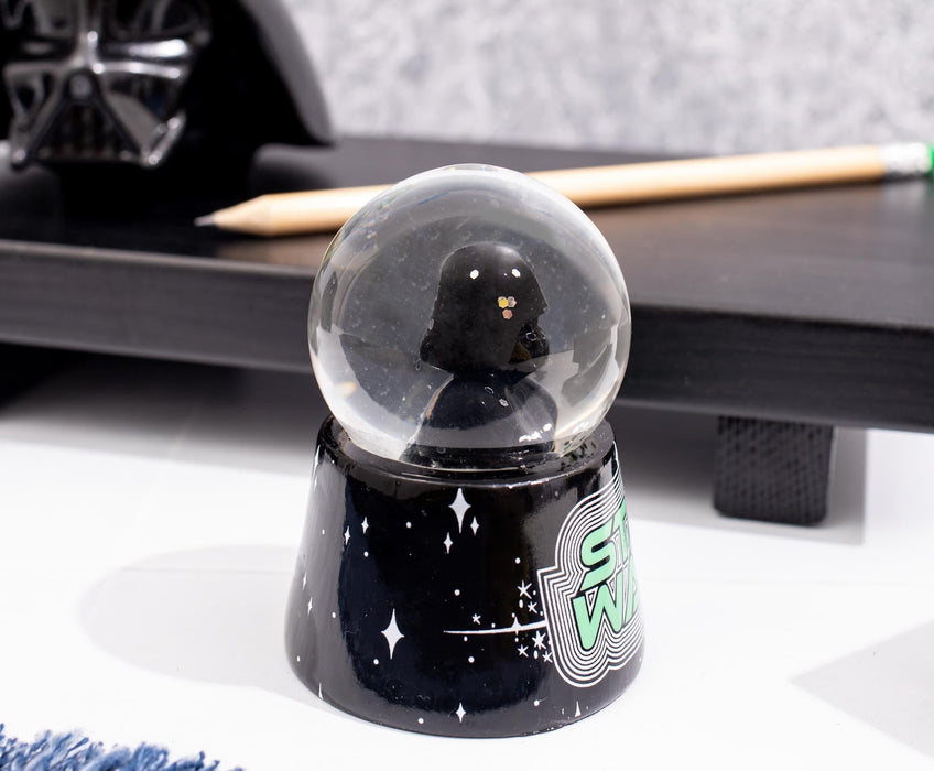Star Wars - Darth Vader 3-Inch Mini Light-Up Snow Globe