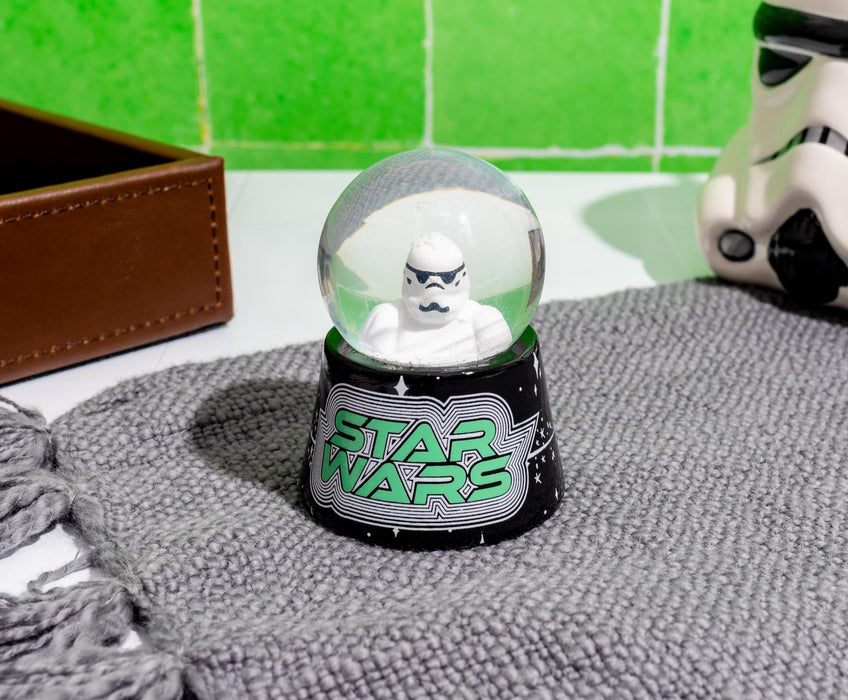 Star Wars - Stormtrooper 3-Inch Mini Light-Up Snow Globe