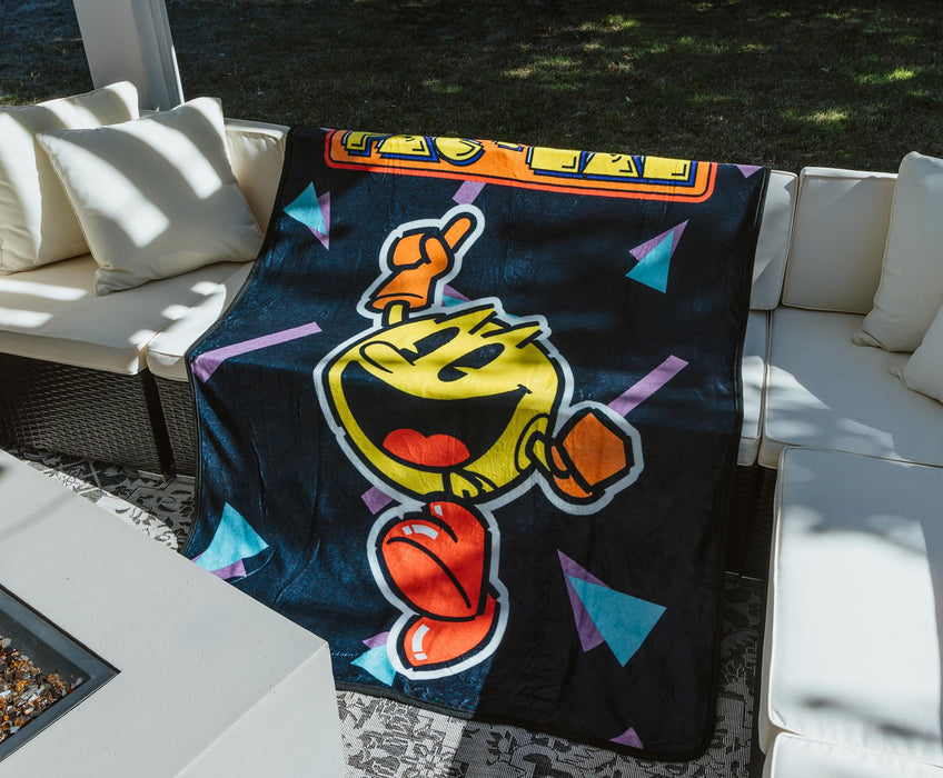 PAC-MAN Classic Jumping 45 x 60 Inch Throw Blanket