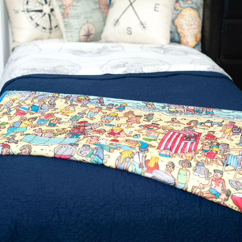 Where's Waldo On The Beach Lightweight Fleece Throw Blanket | 45 x 60 Inches product image 6 of 7