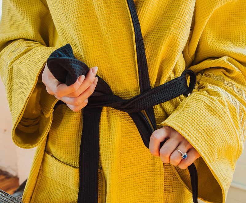 Star Trek: The Original Series Waffle-Weave Cotton Adult Bathrobe | Gold Command product image 8 of 8
