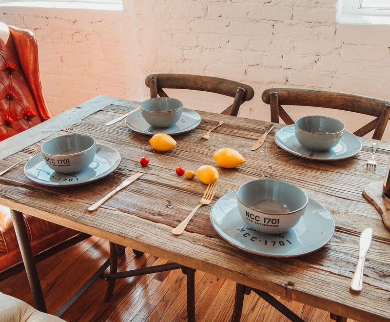 Star Trek: The Original Series NCC-1701 Series 8-Piece Ceramic Dinnerware Set product image 8 of 8