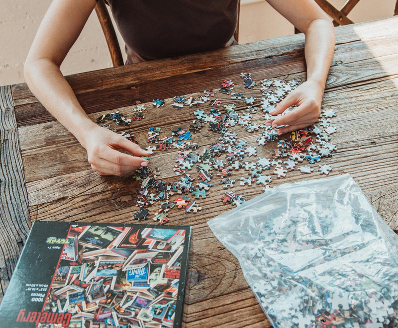 Horror VHS Cemetery 1000-Piece Jigsaw Puzzle