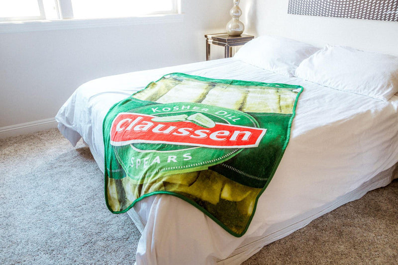 Claussen Kosher Dill Pickles Fleece Throw Blanket | 45 x 60 Inches product image 6 of 7
