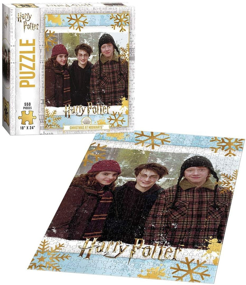 Harry Potter Christmas at Hogwarts 550 Piece Jigsaw Puzzle product image 1 of 4